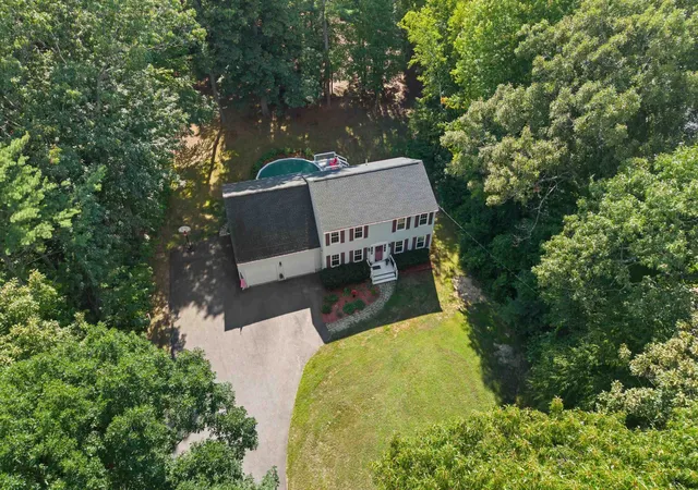 3rd image of 70 South Bow Rd, Hooksett, NH 03106 | MLS# 5106354