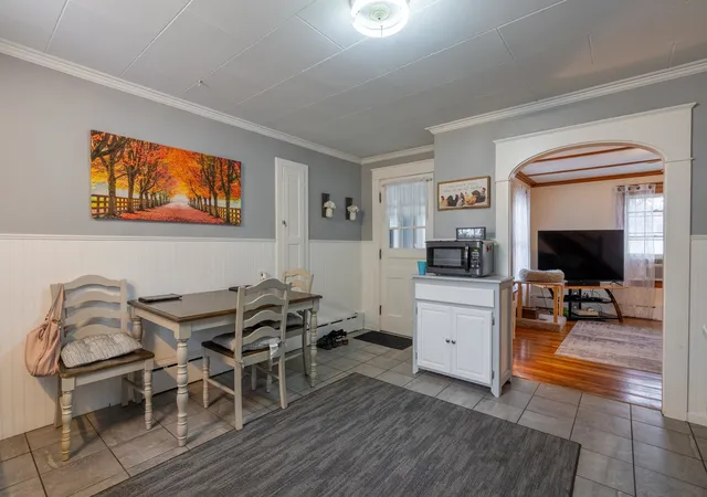 2nd image of 90 W High St, Somersworth, NH 03878 | MLS# 5106360