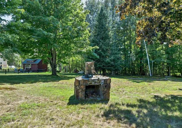 5th image of 44 Waumbeck Rd, Wolfeboro, NH 03894 | MLS# 5106363