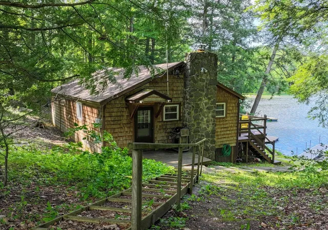 Single family home for sale at 107 Fernville Rd, Leicester, VT 05733 | MLS# 5106367