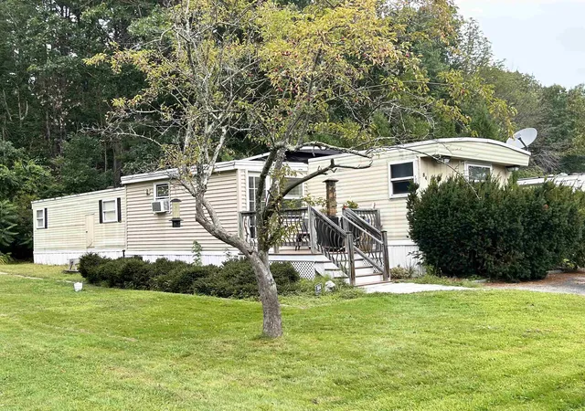 Manufactured home for sale at 84 Hilton Ave, Exeter, NH 03833 | MLS# 5106370