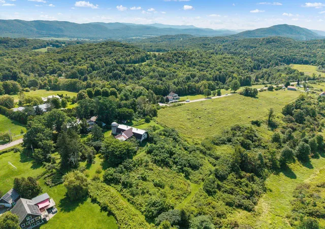 Photo 3 of Sale Pending at 2678 Silver St, Hinesburg, VT 05461 | MLS# 5106372 | Listing updated on 2026-09-02