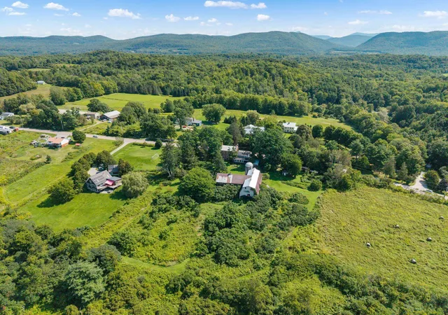 Photo 4 of Sale Pending at 2678 Silver St, Hinesburg, VT 05461 | MLS# 5106372 | Listing updated on 2026-09-02