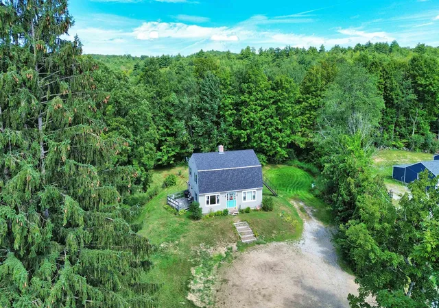 1st image of 7 Applecrest Ln, Andover, NH 03216 | MLS# 5106382