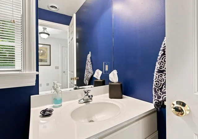 Photo 4 of Townhouse for sale at 51 Clearwater Dr, Dover, NH 03820 | MLS# 5106395 | Listing updated on 2026-10-01