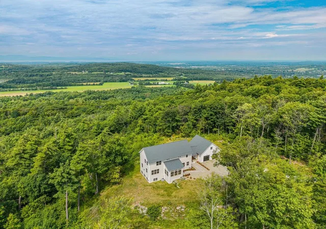 Single family home for sale at 144 Fiddlehead Ln, Richmond, VT 05477 | MLS# 5106402