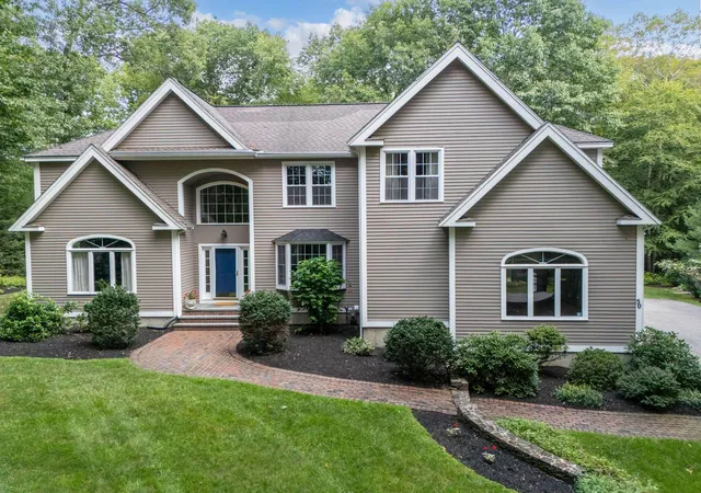 2nd image of 50 Gale Rd, Hampton, NH 03842 | MLS# 5106413
