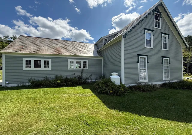 Photo 3 of Single family home for sale at 619 Main St, Londonderry, VT 05155 | MLS# 5106426 | Listing updated on 2026-08-25