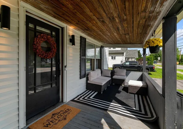 Photo 2 of Sale Pending at 281 Hinesburg Rd, South Burlington, VT 05403 | MLS# 5106433 | Listing updated on 2026-08-31
