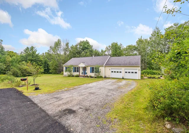 3rd image of 32 Old Granliden Rd, Sunapee, NH 03782 | MLS# 5106446