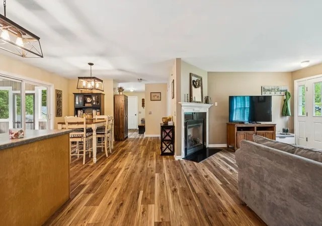 4th image of 32 Old Granliden Rd, Sunapee, NH 03782 | MLS# 5106446