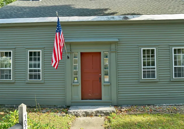 2nd image of 107 Townhouse Rd, New Hampton, NH 03256 | MLS# 5106467