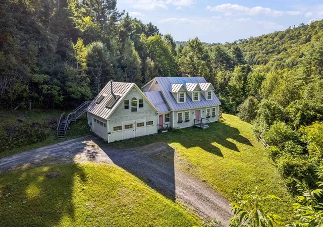 Photo 1 of Single family home for sale at 37 Potash Hill Rd, Tunbridge, VT 05077 | MLS# 5106487 | Listing updated on 2026-08-25