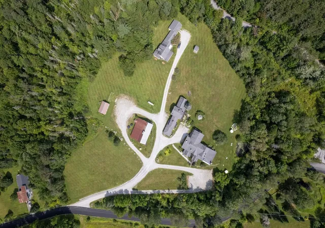 Photo 4 of Single family home for sale at 54 Red Clover Estate Ln, Mendon, VT 05701 | MLS# 5106489 | Listing updated on 2026-09-06