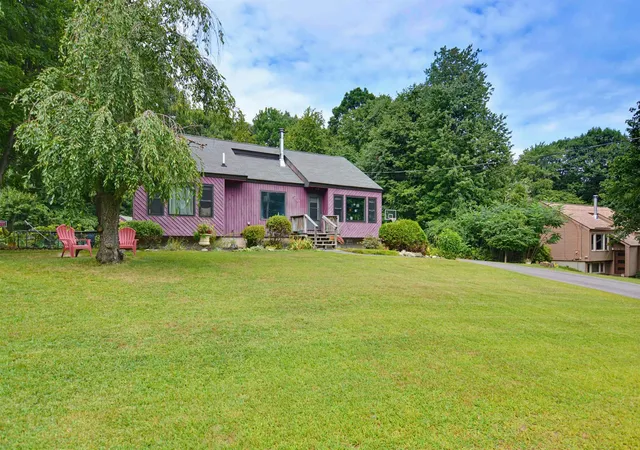 1st image of 33 Redfield Cir, Derry, NH 03038 | MLS# 5106499
