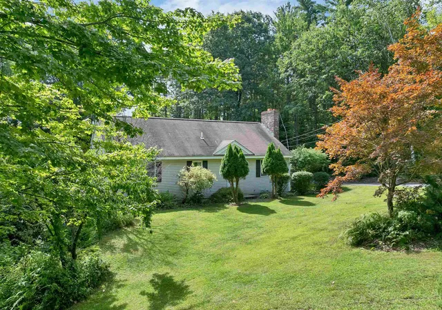 2nd image of 13 Winona Shores Rd, Meredith, NH 03253 | MLS# 5106526