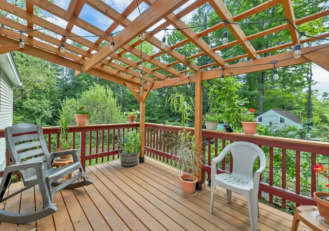 Photo 4 of Single family home for sale at 13 Winona Shores Rd, Meredith, NH 03253 | MLS# 5106526 | Listing updated on 2026-10-07