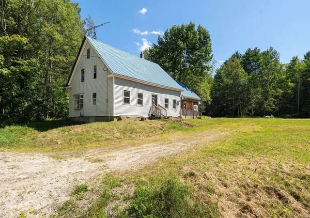 3rd image of 516 Cross Rd, Goshen, NH 03752 | MLS# 5106528