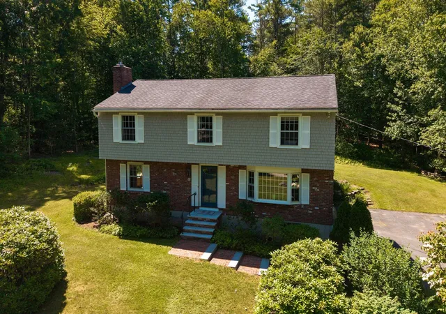 1st image of 6 Ambler Wy, Durham, NH 03824 | MLS# 5106529