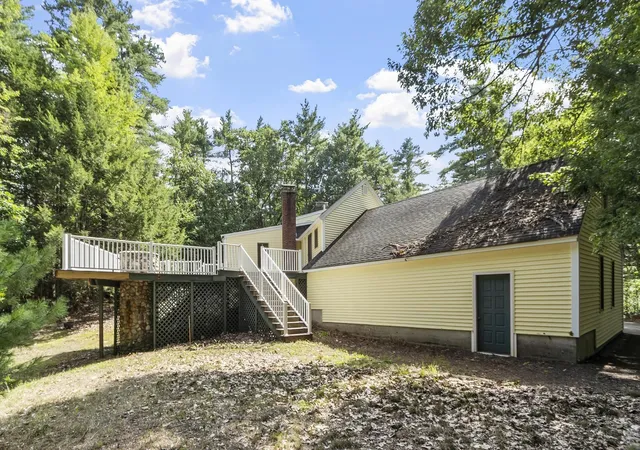 2nd image of 40 Cleveland Hill Rd, Brookline, NH 03303 | MLS# 5106535