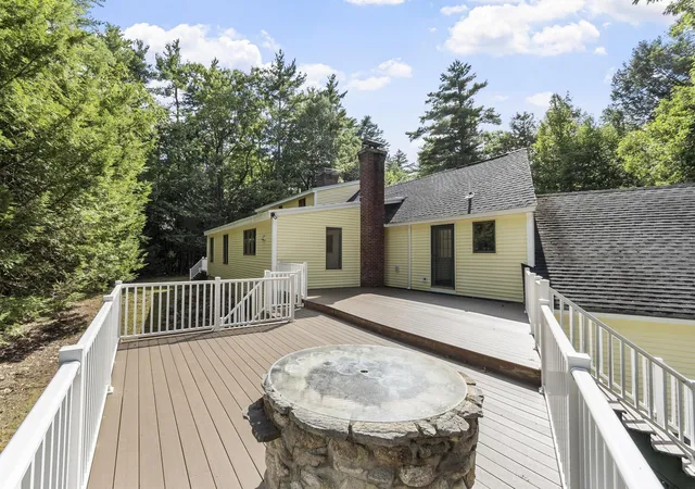 4th image of 40 Cleveland Hill Rd, Brookline, NH 03303 | MLS# 5106535