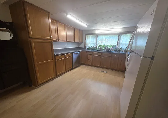 Photo 2 of Single family home for sale at 299 Firehouse Ln, Washington, VT 05675 | MLS# 5106536 | Listing updated on 2026-08-31