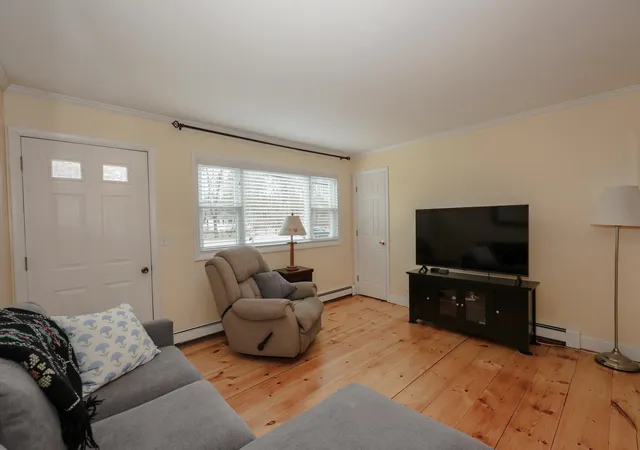 4th image of 95 East Side Dr, Concord, NH 03301 | MLS# 5106560