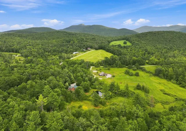 Single family home for sale at 830 Taft Rd, Huntington, VT 05462 | MLS# 5106562