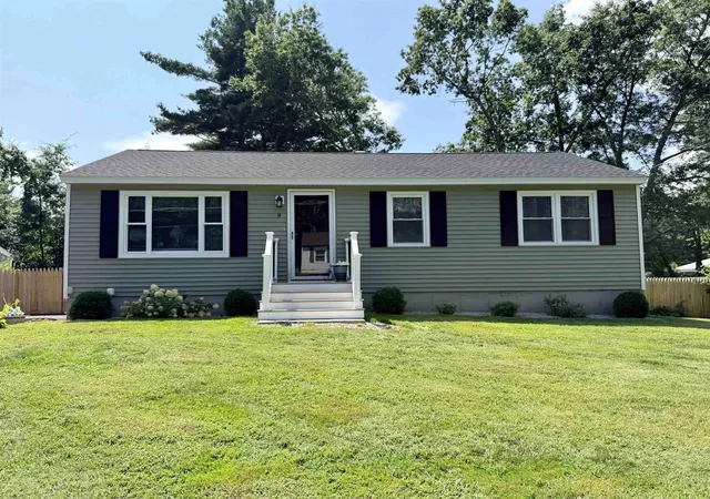 Photo 1 of Sale Pending at 9 Pacific Blvd, Nashua, NH 03062 | MLS# 5106570 | Listing updated on 2026-08-31