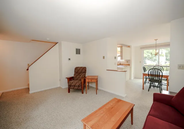 4th image of 1B Arabian Ct, Goffstown, NH 03045 | MLS# 5106577