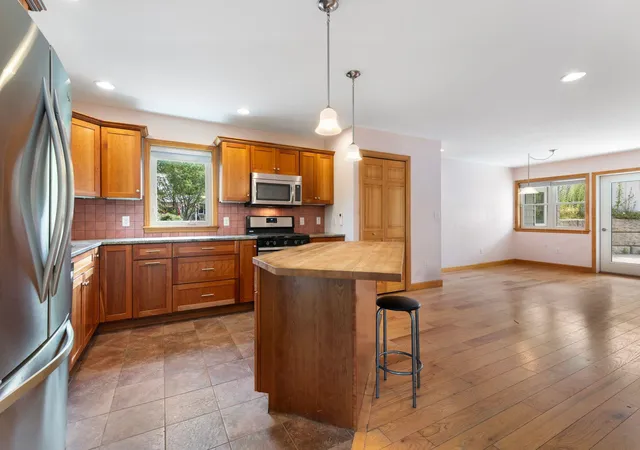 Photo 3 of Single family home for sale at 162 Buttonwood Dr, Brattleboro, VT 05301 | MLS# 5106580 | Listing updated on 2026-08-27
