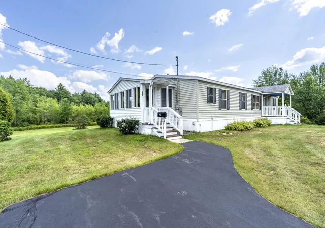 1st image of 955 Calef Hwy, Barrington, NH 03825 | MLS# 5106585