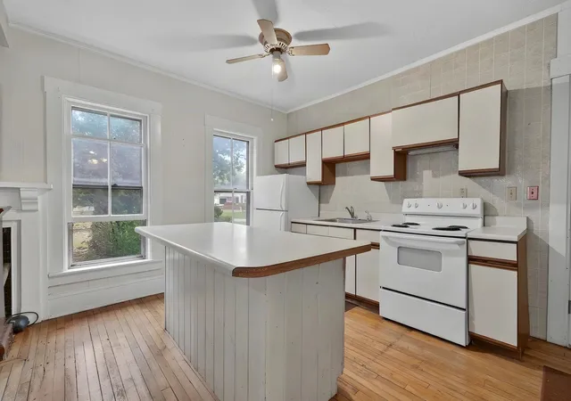 Photo 4 of Multi family home for sale at 33 School St, Hillsborough, NH 03244 | MLS# 5106599 | Listing updated on 2026-09-30