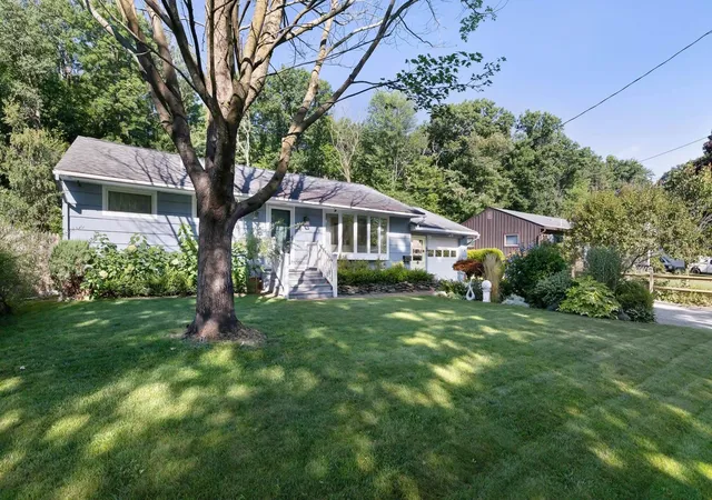 Photo 1 of Single family home for sale at 25 Mills Ave, South Burlington, VT 05403 | MLS# 5106605 | Listing updated on 2026-08-29