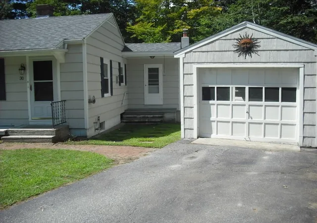 2nd image of 30 Fox Cir, Keene, NH 03431 | MLS# 5106606
