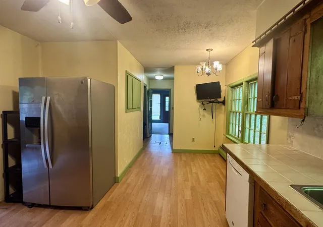 Photo 4 of Single family home for sale at 10523 Pomfret Rd, Pomfret, VT 05053 | MLS# 5106607 | Listing updated on 2026-08-26
