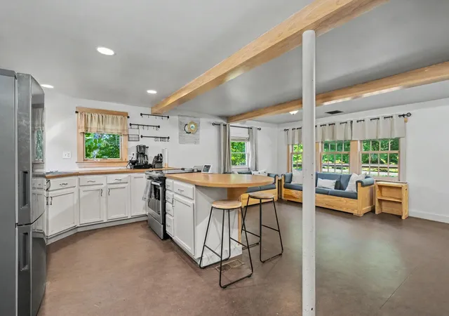 Photo 4 of Single family home for sale at 164 Bennington Rd, Hancock, NH 03449 | MLS# 5106610 | Listing updated on 2026-09-23