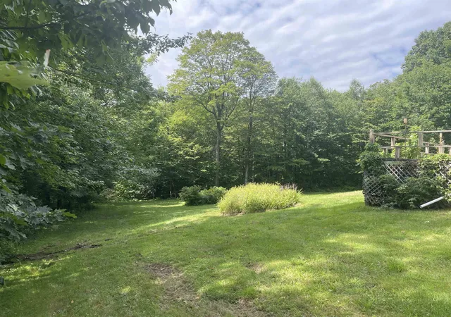 Photo 3 of Single family home for sale at 1752 East Dover Road Road, Dover, VT 05356 | MLS# 5106611 | Listing updated on 2026-10-05