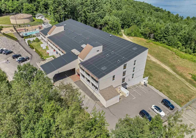 Photo 3 of Condo for sale at 375 Endicott N St #402, Laconia, NH 03246 | MLS# 5106621 | Listing updated on 2026-09-13
