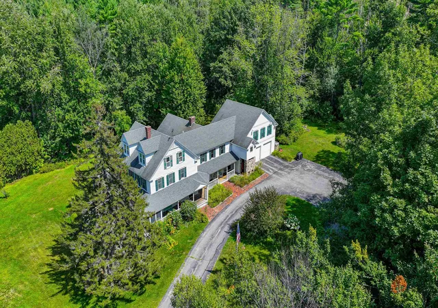 Photo 1 of Single family home for sale at 1097 Main St, Lovell, ME 04051 | MLS# 5106629 | Listing updated on 2026-08-26