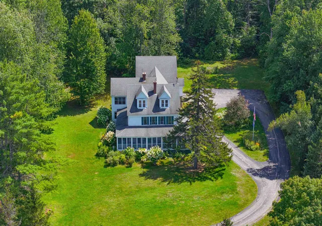 Photo 2 of Single family home for sale at 1097 Main St, Lovell, ME 04051 | MLS# 5106629 | Listing updated on 2026-08-26