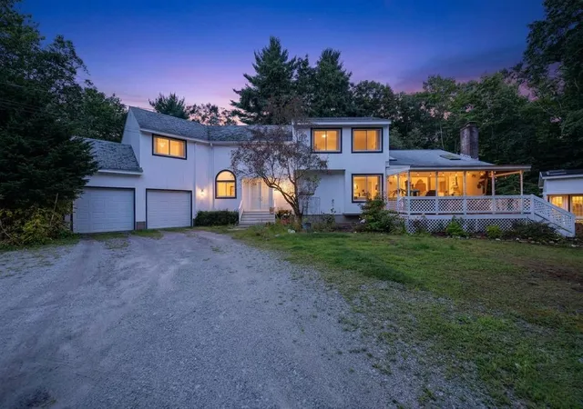 2nd image of 39 Portage Rd, Goffstown, NH 03045 | MLS# 5106637