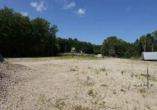 3rd image of 1 Maverick Wy, Barrington, NH 03825 | MLS# 5106639
