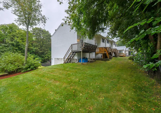 Photo 3 of Townhouse for sale at 1325 Candia Rd #10, Manchester, NH 03109 | MLS# 5106647 | Listing updated on 2026-09-24