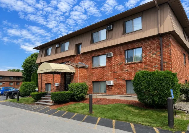 2nd image of 35 Log St #3C, Manchester, NH 03102 | MLS# 5106649