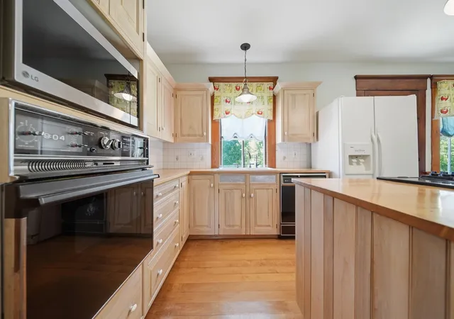 3rd image of 22 Abberton Rd, Canterbury, NH 03224 | MLS# 5106652