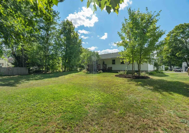 3rd image of 7 Ridgewood Ave, Gilford, NH 03249 | MLS# 5106657