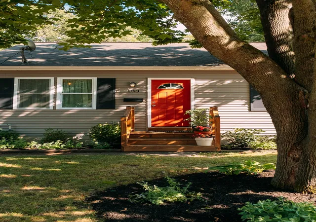 Photo 2 of Single family home for sale at 133 Woodbury Rd, Burlington, VT 05401 | MLS# 5106663 | Listing updated on 2026-09-01