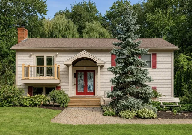 Photo 1 of Sale Pending at 12 Taft Rd, Portsmouth, NH 03801 | MLS# 5106665 | Listing updated on 2026-09-02