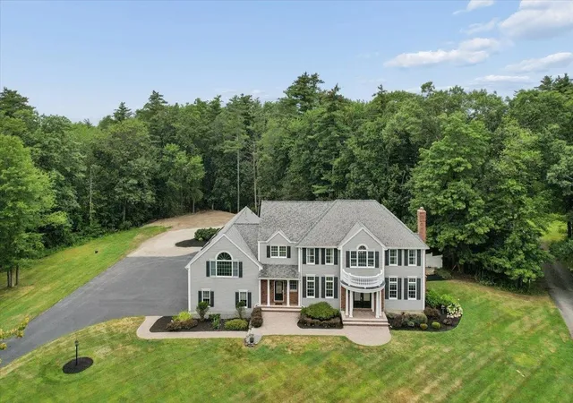 Photo 3 of Single family home for sale at 19 Ballard Ln, Salem, NH 03079 | MLS# 5106668 | Listing updated on 2026-09-08